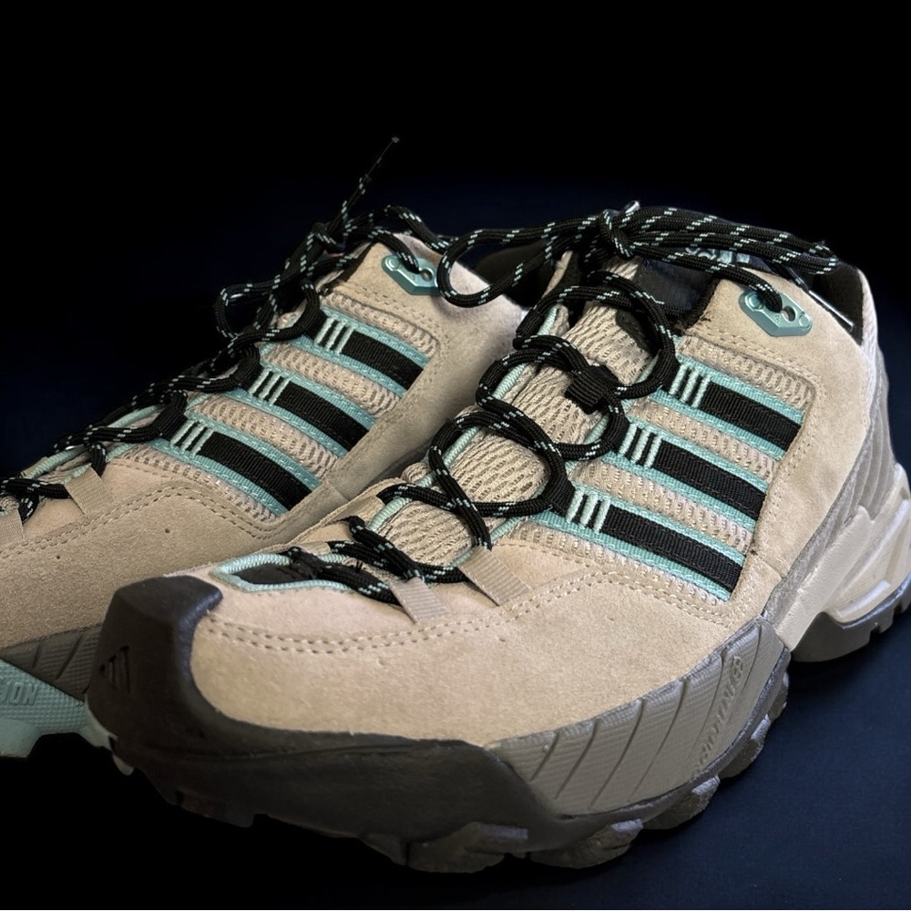 Adidas Response Trail RARE Vintage 2003 All Terrain Size 9.5 (Wom) 8 (Mens)